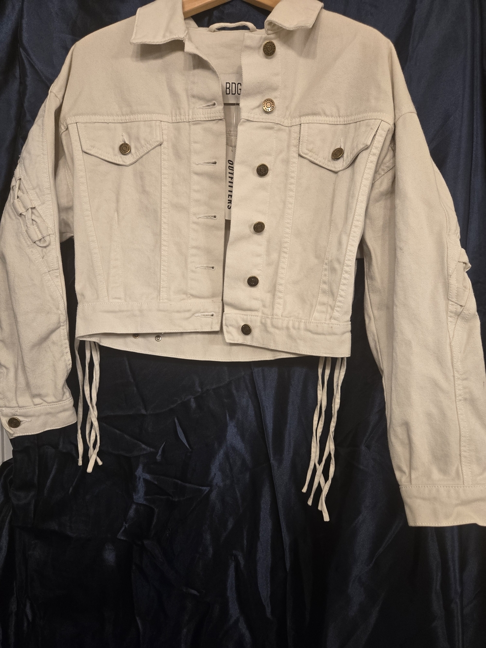 Urban Outfitters BDG Cream Cropped Denim Jacket with Tie Hem Details Size S